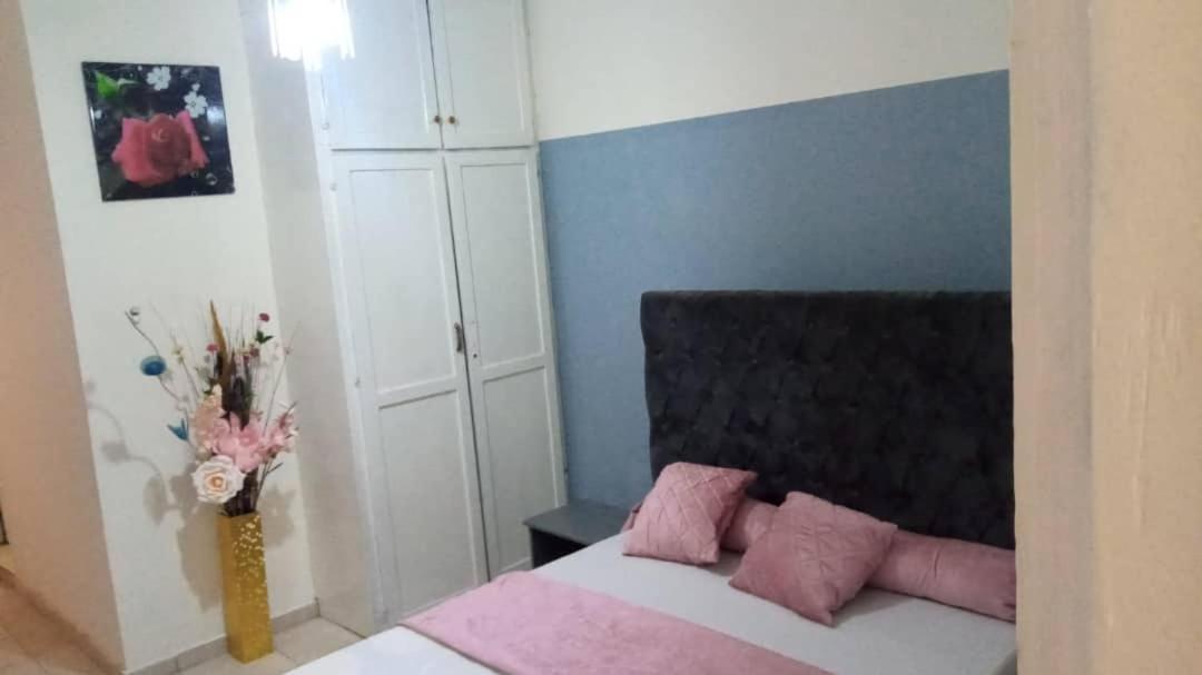Residence Le Sejour Яунде Экстерьер фото